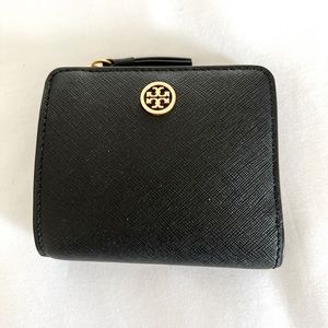 Tory Burch Robinson Bi-Fold Wallet
